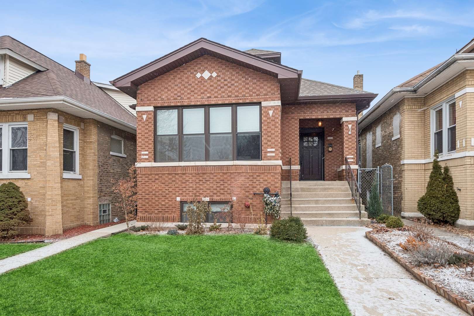 5022 N Central Park AVE, Chicago, IL 60625