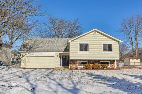 782 Balboa TER E, Bartlett, IL 60103