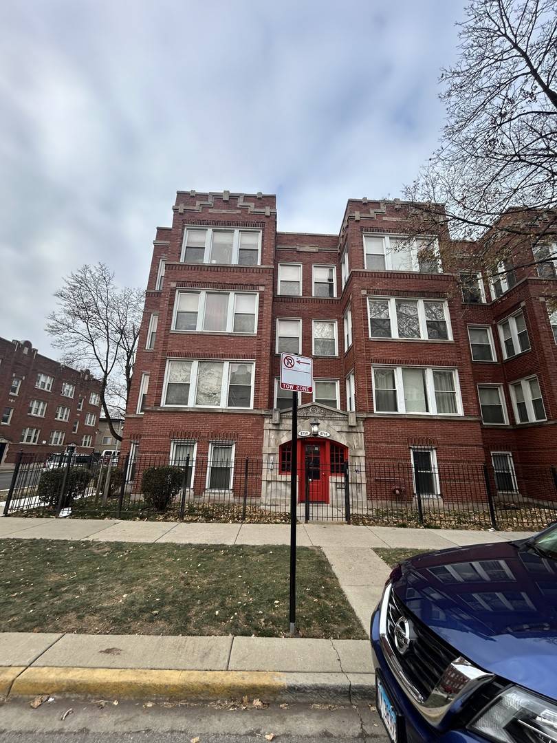 6758 S Clyde AVE #2, Chicago, IL 60649