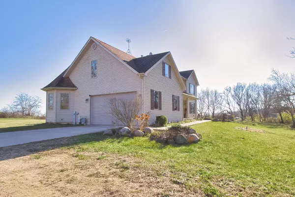 Marengo, IL 60152,8114 S Hill RD