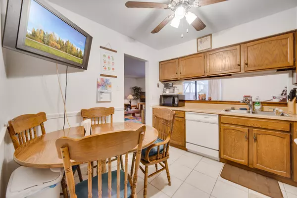 Palos Hills, IL 60465,11220 Cottonwood DR #29B
