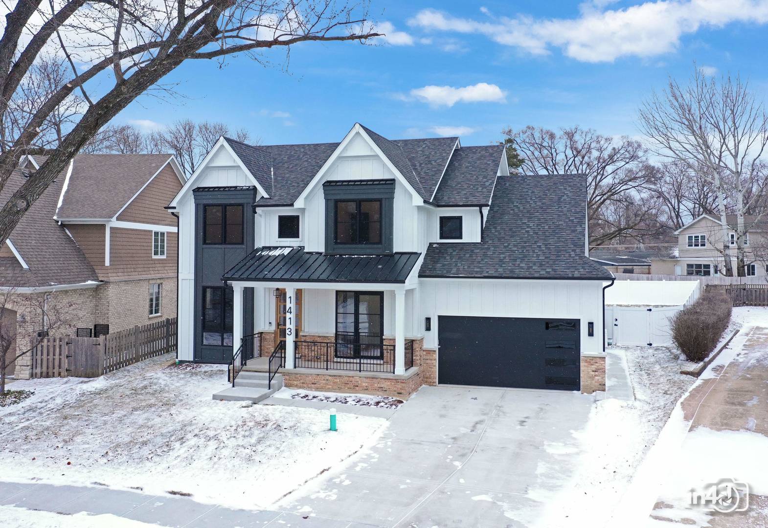 Arlington Heights, IL 60004,1413 N Chicago AVE