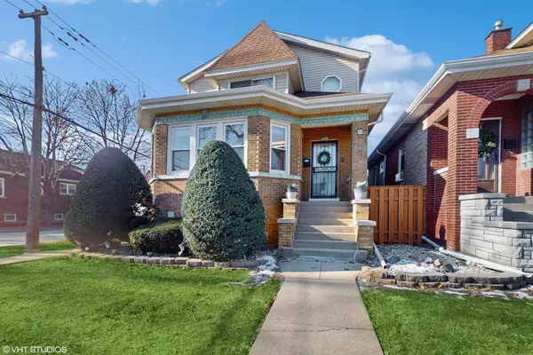 2700 N 76th CT, Elmwood Park, IL 60707