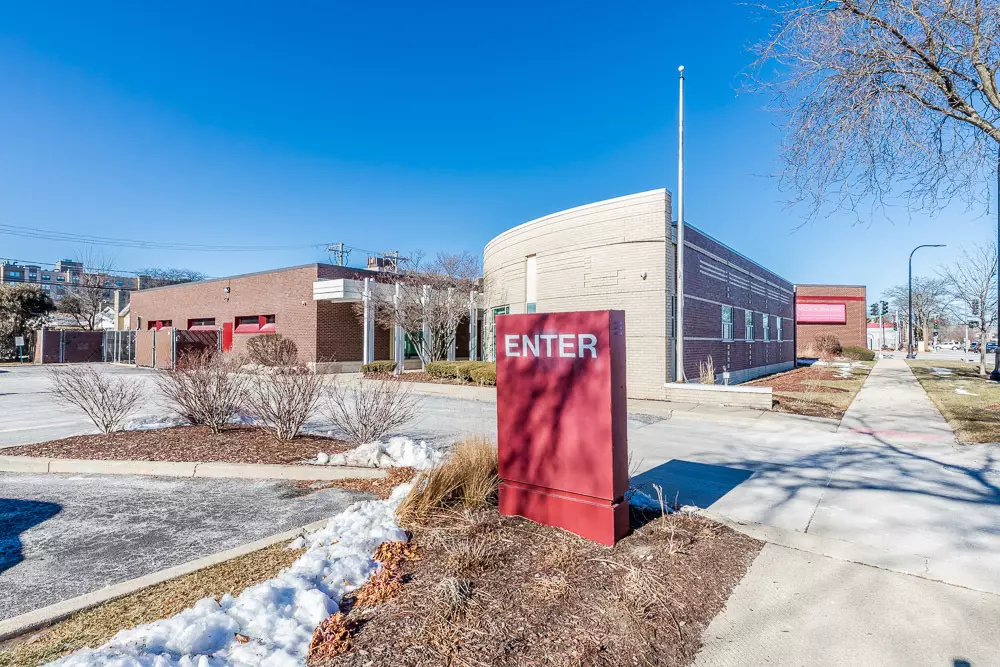 Lincolnwood, IL 60712,7126 N Lincoln AVE