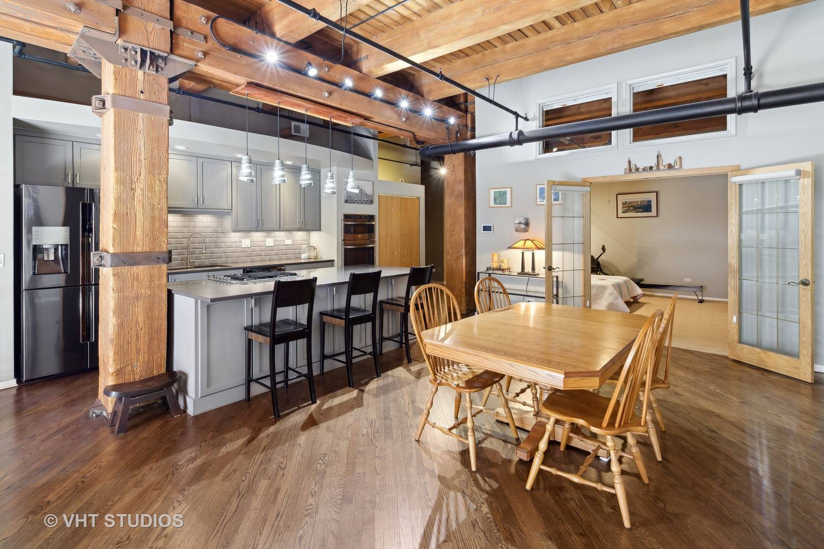 Chicago, IL 60654,360 W Illinois ST #311