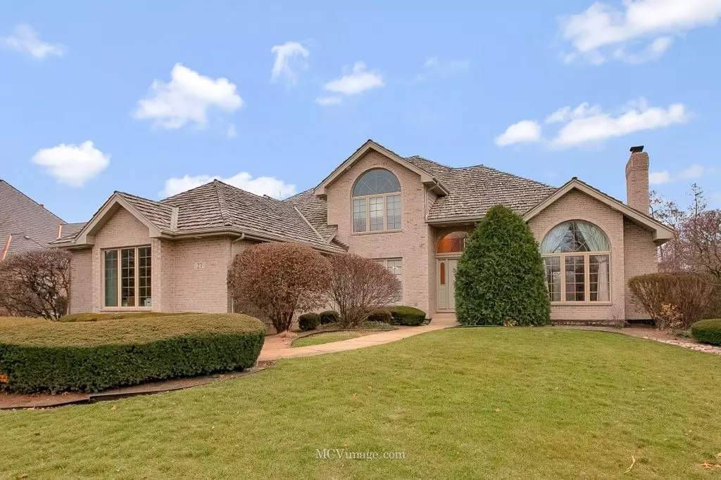 Lemont, IL 60439,27 Ruffled Feathers DR