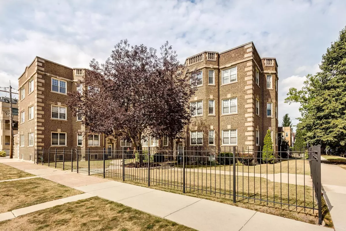 Chicago, IL 60618,3802 N Troy ST #3