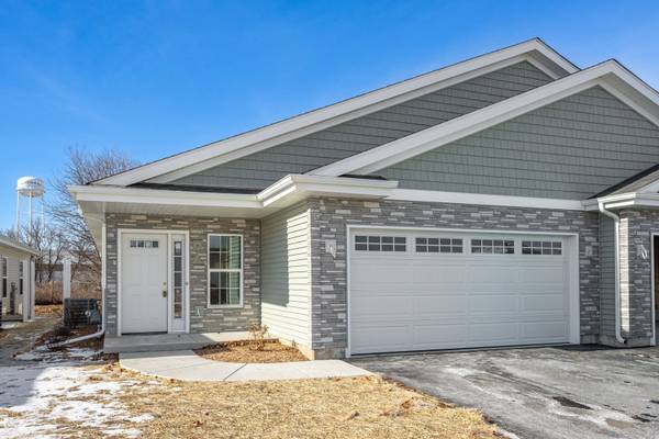 542 Fuller LN, Belvidere, IL 61008