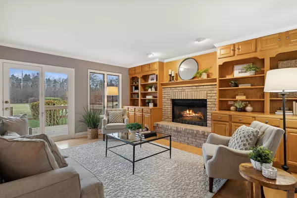 Libertyville, IL 60048,1431 Stevenson DR