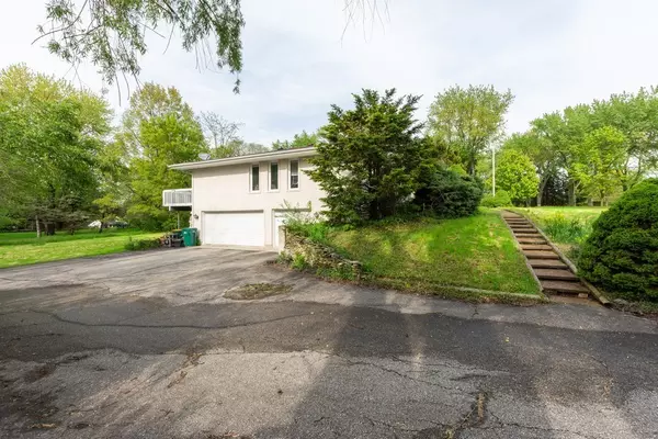 Kildeer, IL 60047,21282 W South Boschome CIR