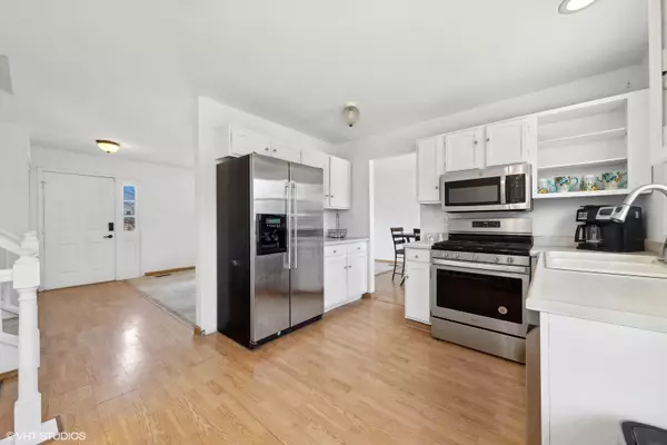 Bartlett, IL 60103,259 S Park Place DR