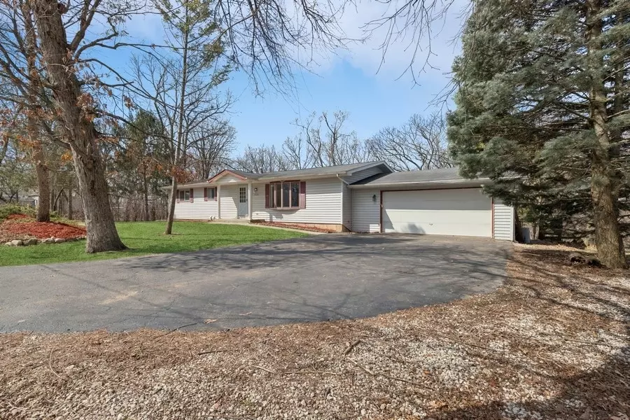 38520 N Lincoln AVE, Spring Grove, IL 60081