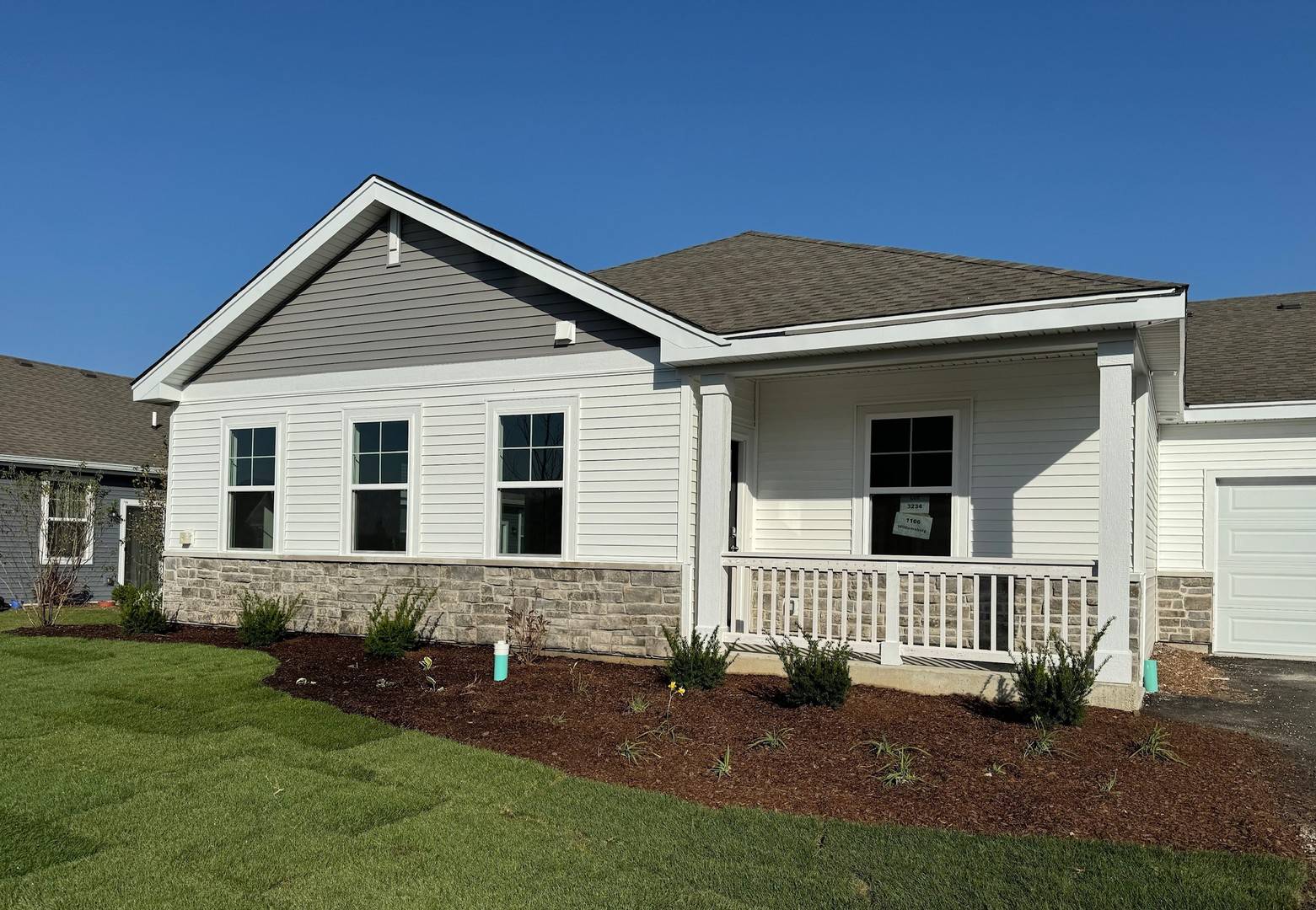 1104 Williamsburg ST, Pingree Grove, IL 60140