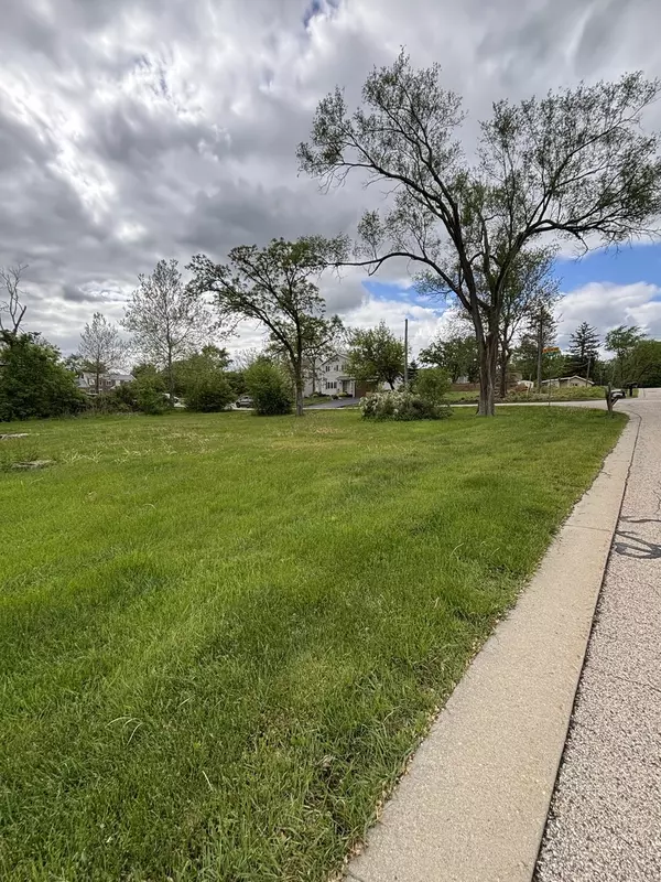 Palatine, IL 60067,1282 N GROVE AVE