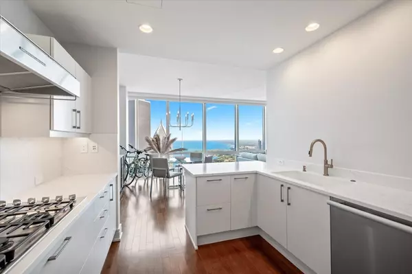 Chicago, IL 60611,401 N Wabash AVE #60F