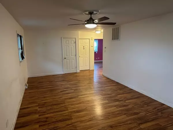 Steger, IL 60475,3041 Hopkins ST