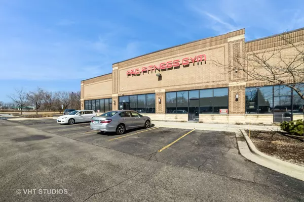 Algonquin, IL 60102,2172 Lake Cook RD
