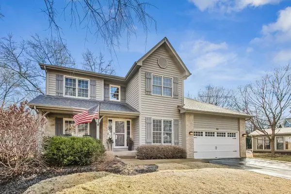 461 Kelly LN, Crystal Lake, IL 60012