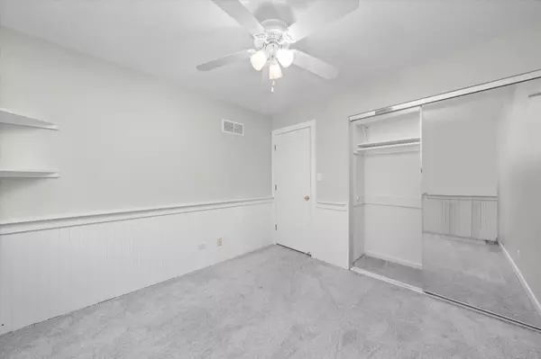 Bartlett, IL 60103,115 Lucille CT #B