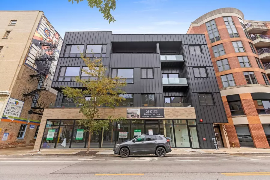 2317 N Clark ST #302, Chicago, IL 60614