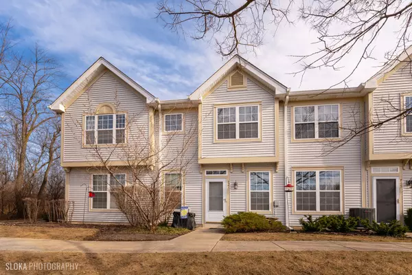 721 Morris CT, Lakemoor, IL 60051