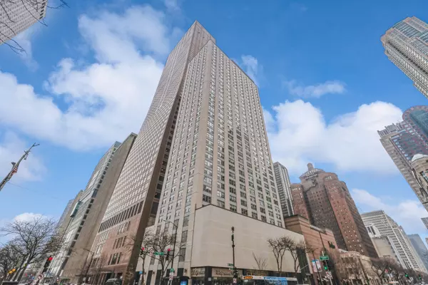 777 N Michigan AVE #1608, Chicago, IL 60611