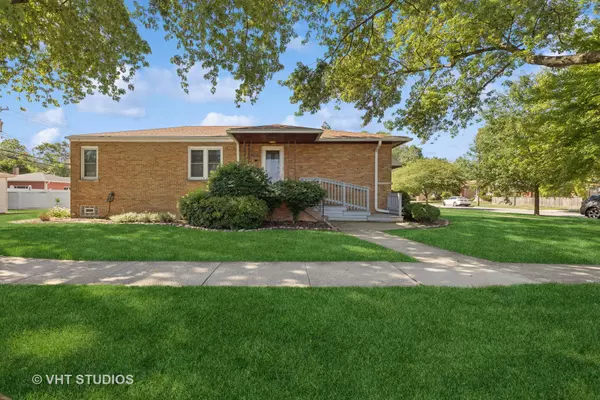 9921 Cook AVE, Oak Lawn, IL 60453