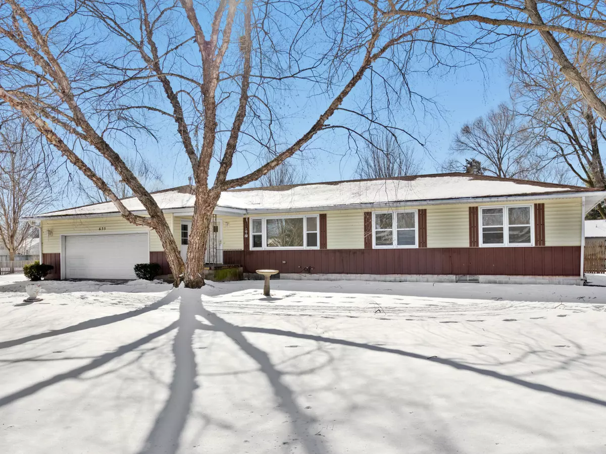 Marengo, IL 60152,635 3rd AVE