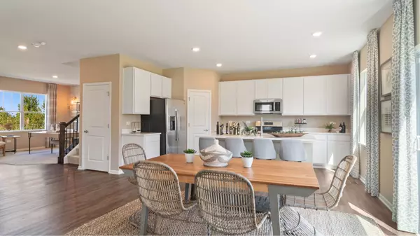 Oswego, IL 60543,362 Danforth DR