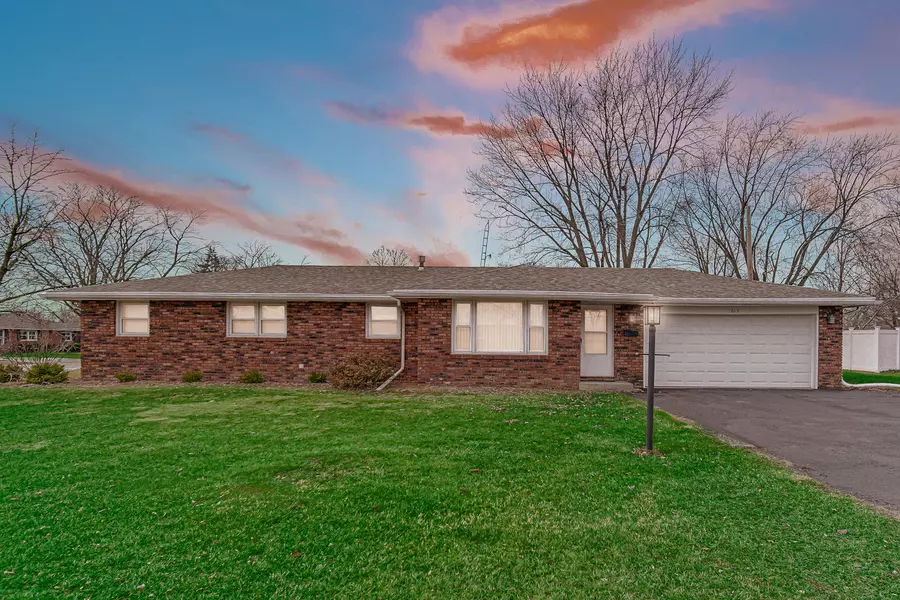 615 HEMLOCK LN, Bradley, IL 60915
