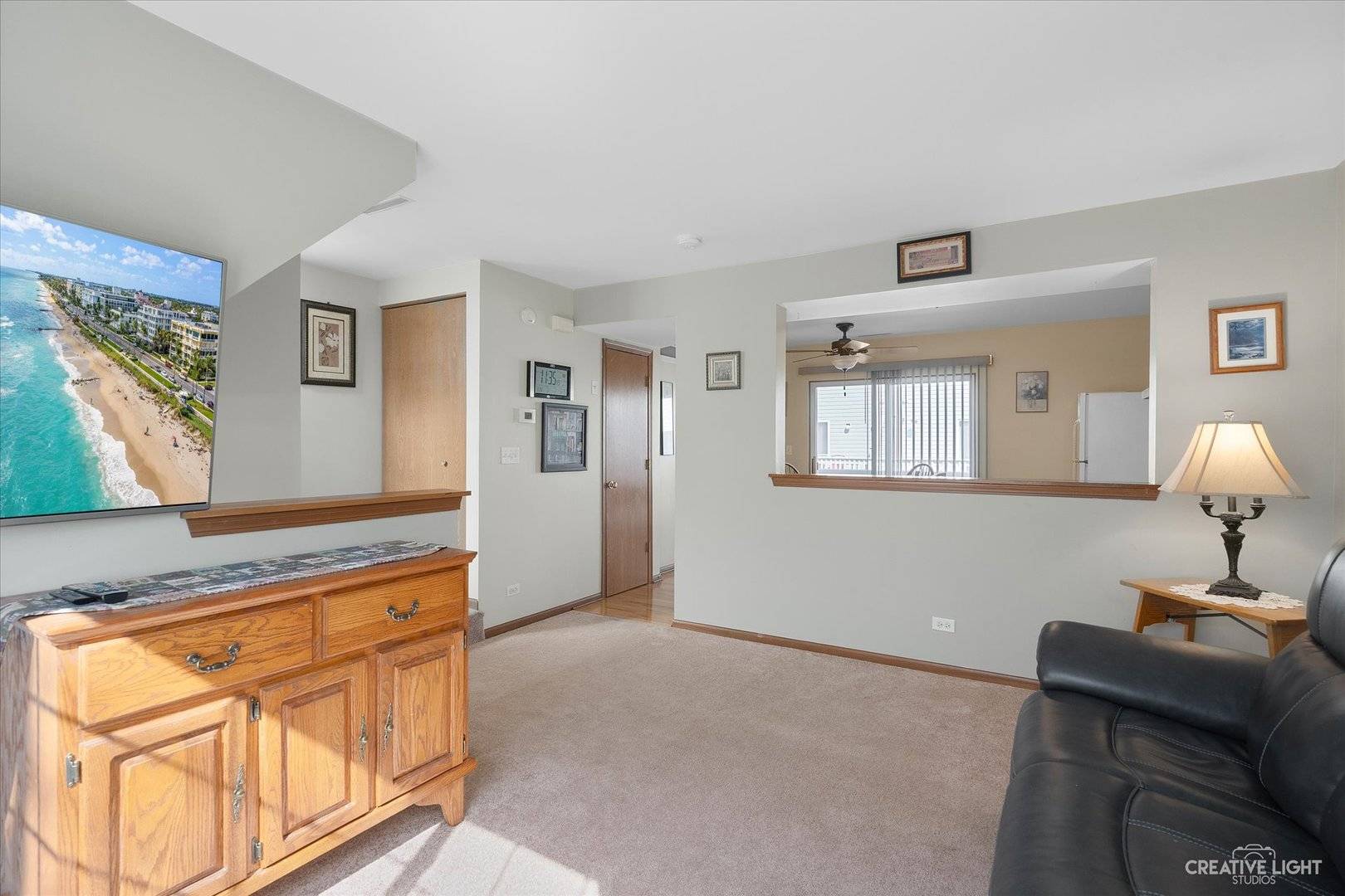 North Aurora, IL 60542,306 E Victoria CIR