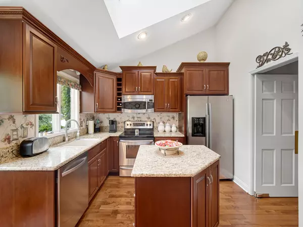 Sugar Grove, IL 60554,5 Hillcrest DR #0