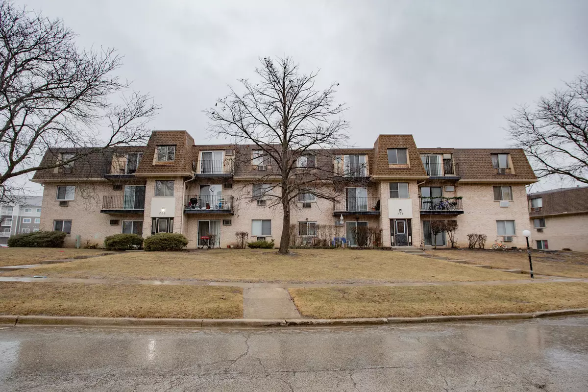 Glendale Heights, IL 60139,226 Shorewood DR #2A