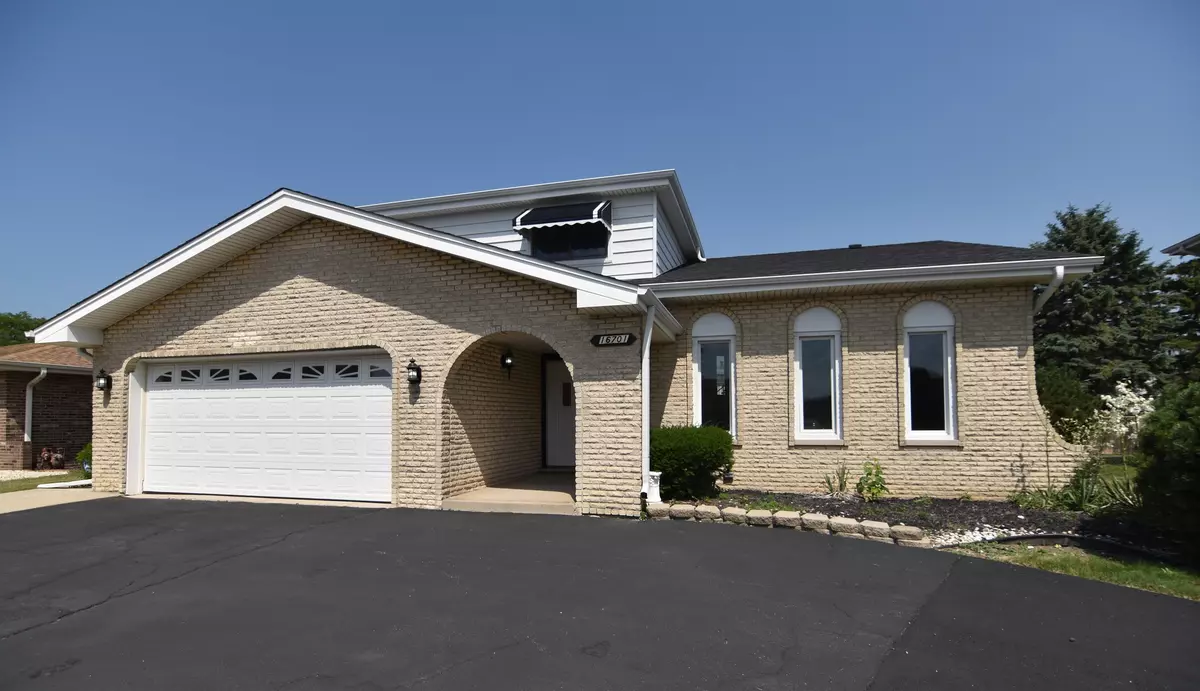 South Holland, IL 60473,16701 Clyde AVE