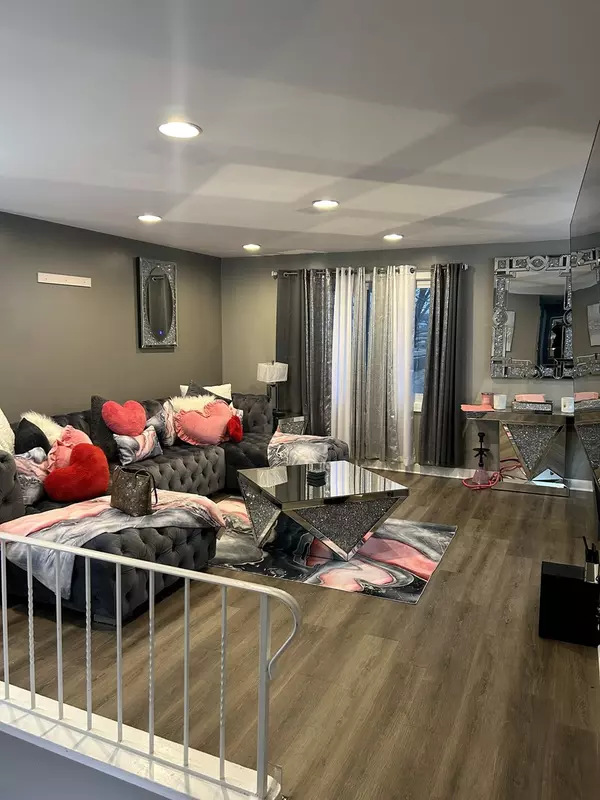 Country Club Hills, IL 60478,18009 Ravisloe TER