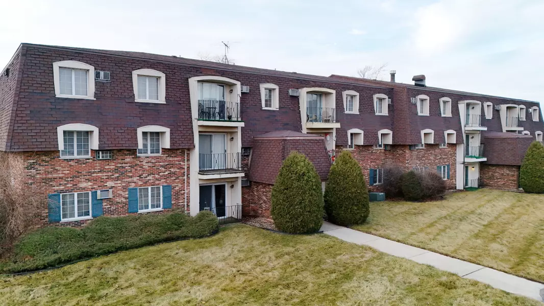 17985 Huntleigh CT #203, Country Club Hills, IL 60478