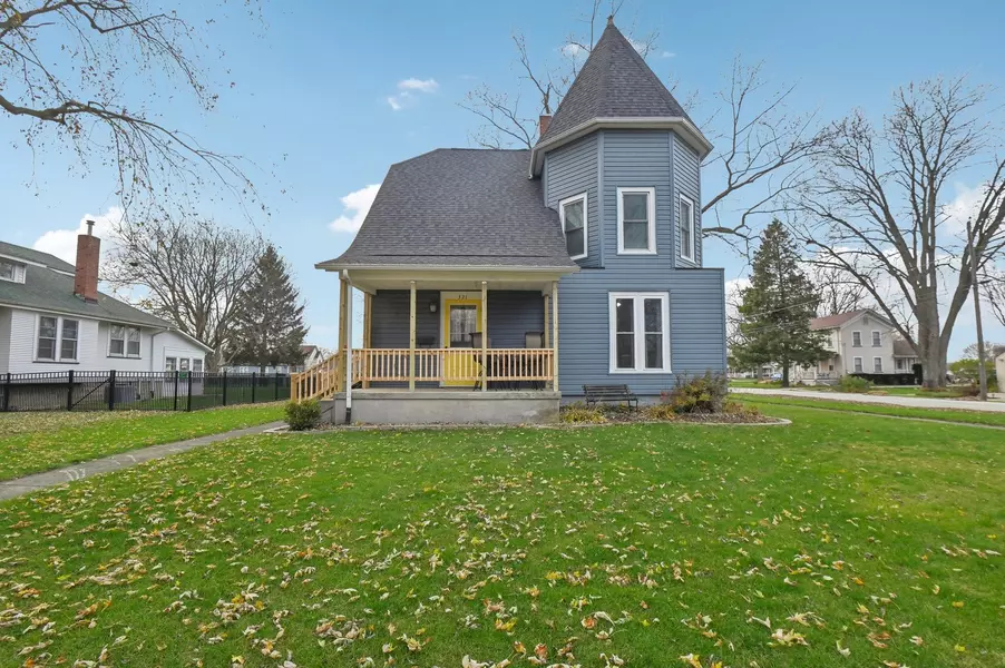 321 Castle ST, Sandwich, IL 60548