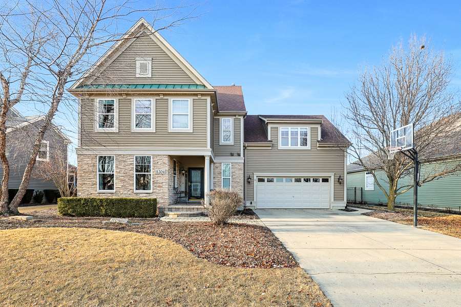 11204 Caldwell DR, Huntley, IL 60142