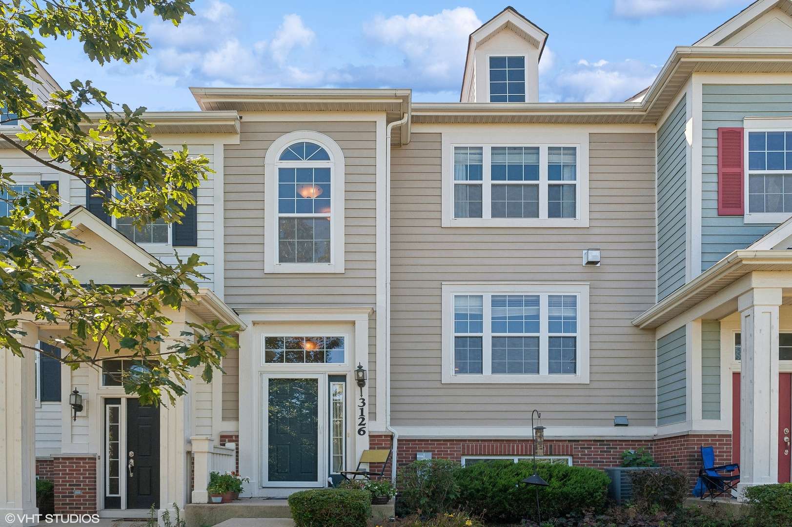 3126 Valley Falls ST, Elgin, IL 60124