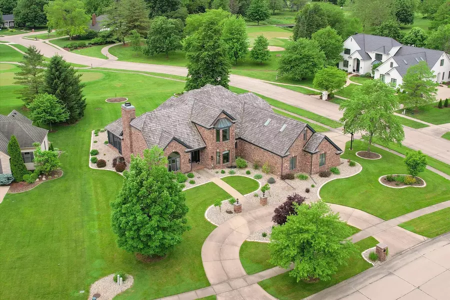 1801 Cobblefield CT, Champaign, IL 61822