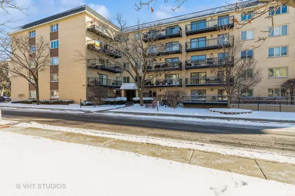 8600 Waukegan RD #204E, Morton Grove, IL 60053