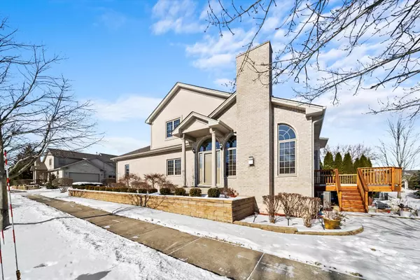 11124 Karen DR, Orland Park, IL 60467