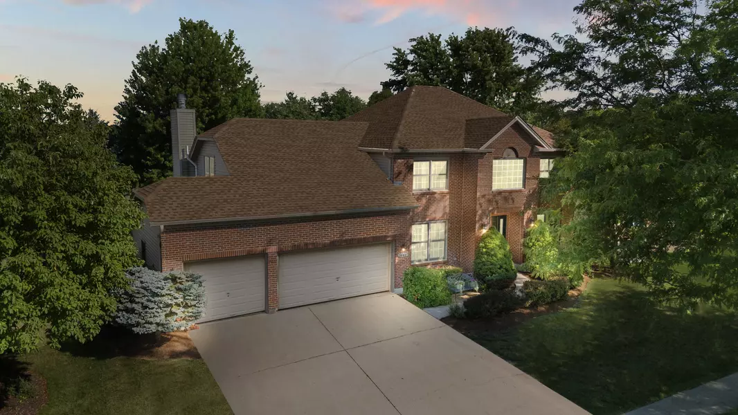 3444 Owens LN, Dekalb, IL 60115