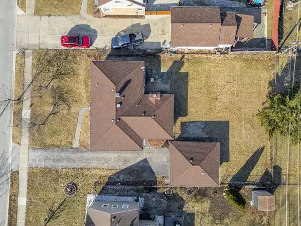 Northlake, IL 60164,205 44th AVE