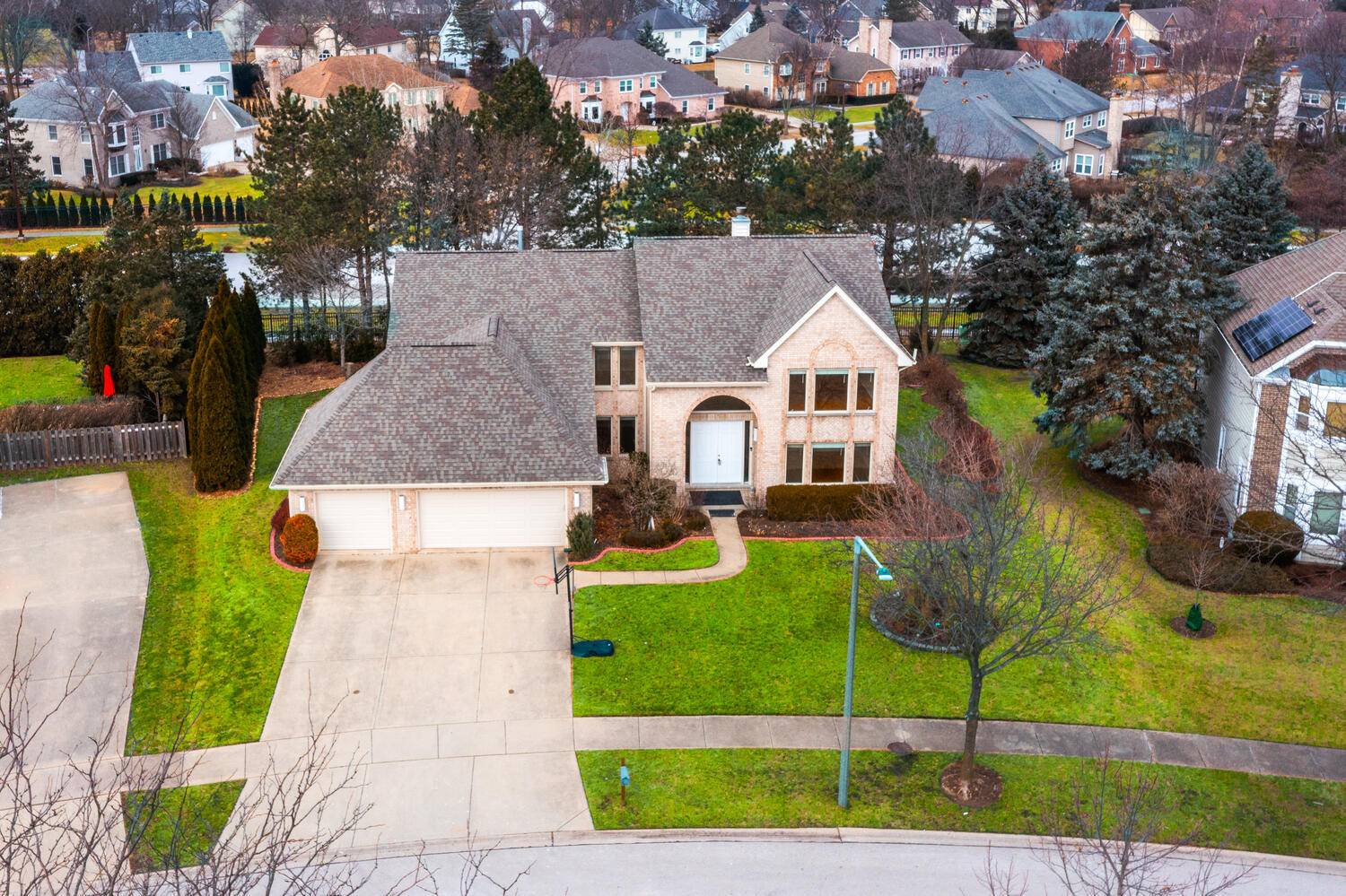2820 Daulton DR, Buffalo Grove, IL 60089