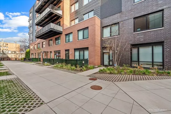 1648 W Division ST #403, Chicago, IL 60622