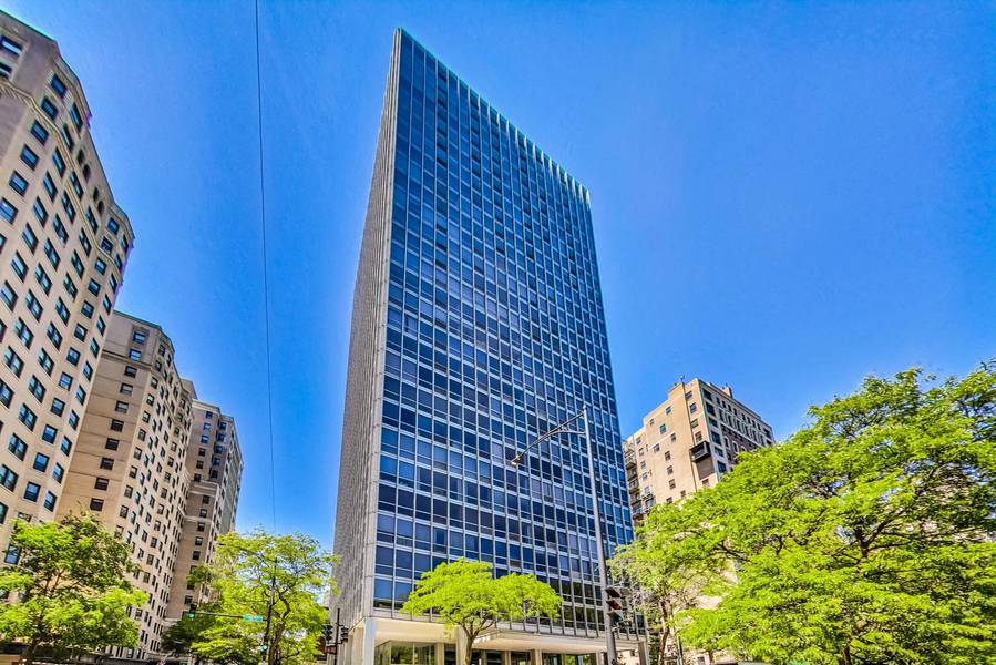 2400 N Lakeview AVE #2202, Chicago, IL 60614