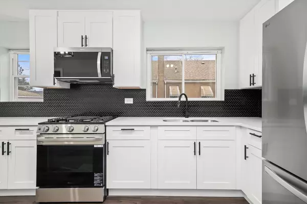 10147 S PRINCETON AVE Chicago, IL 60628