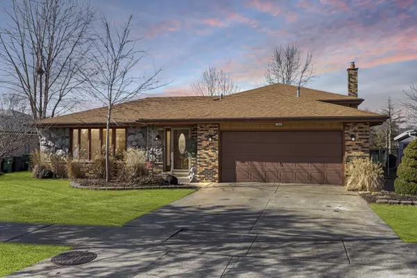 15608 Larkspur LN, Orland Park, IL 60462