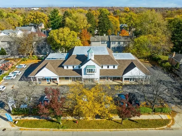 Wilmette, IL 60091,332- 350 Ridge RD